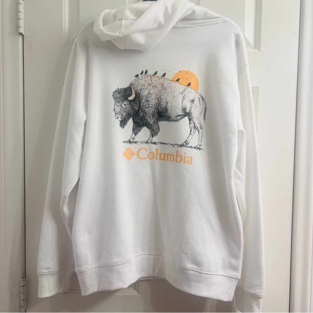 NWT- Columbia White Men's Sweater with Bison and Sun Graphic - Picture 2 of 5